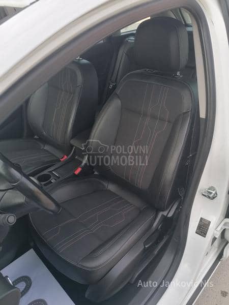 Opel Astra J 1.4i SELECTION CH