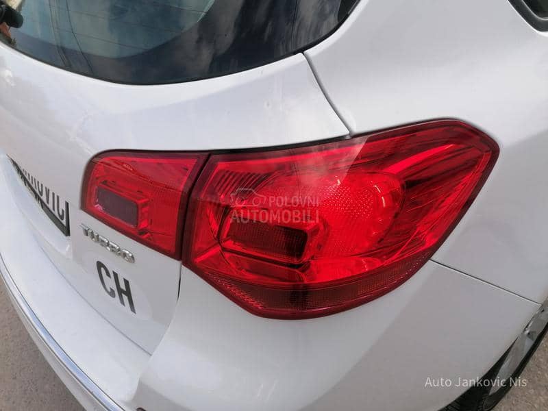Opel Astra J 1.4i SELECTION CH