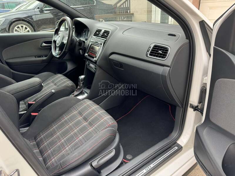 Volkswagen Polo GTI/DSG/PANO/LED