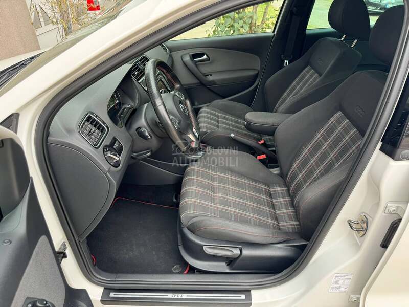 Volkswagen Polo GTI/DSG/PANO/LED