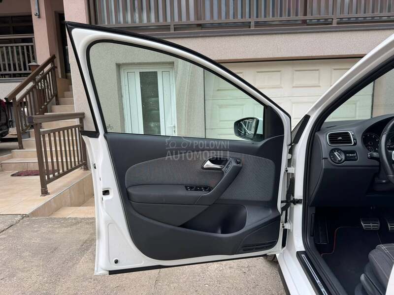Volkswagen Polo GTI/DSG/PANO/LED