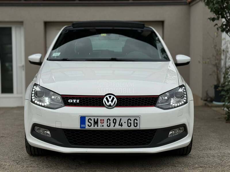 Volkswagen Polo GTI/DSG/PANO/LED