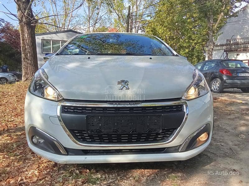 Peugeot 208 ALLURE