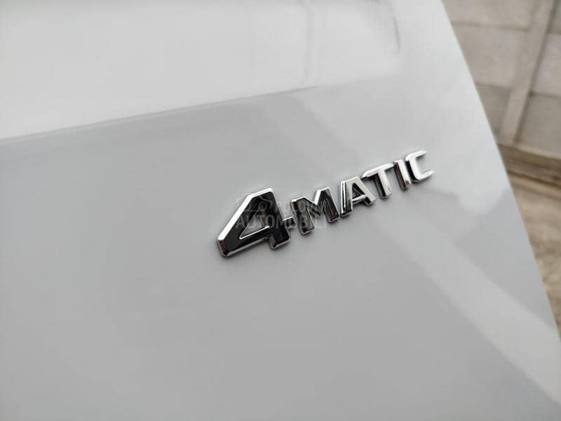 Mercedes Benz Vito 116cdi lang 4matik 8 sed