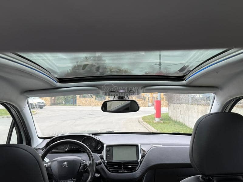 Peugeot 2008 1.6 hdi allure Peugeot 2008 1.6 hdi allure