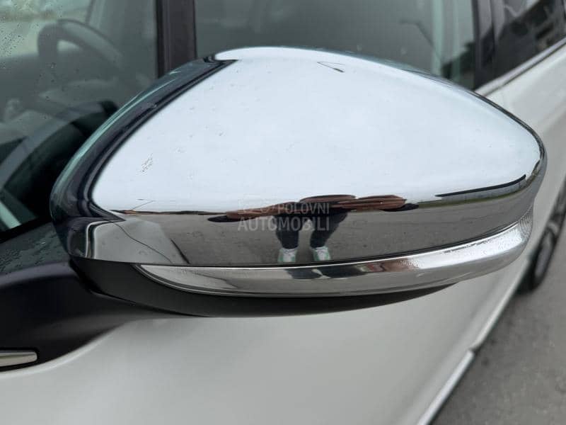 Peugeot 2008 1.6 hdi allure Peugeot 2008 1.6 hdi allure