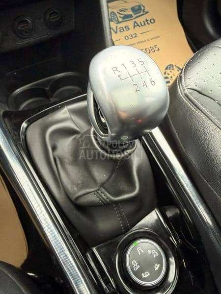 Peugeot 2008 1.6 hdi allure Peugeot 2008 1.6 hdi allure