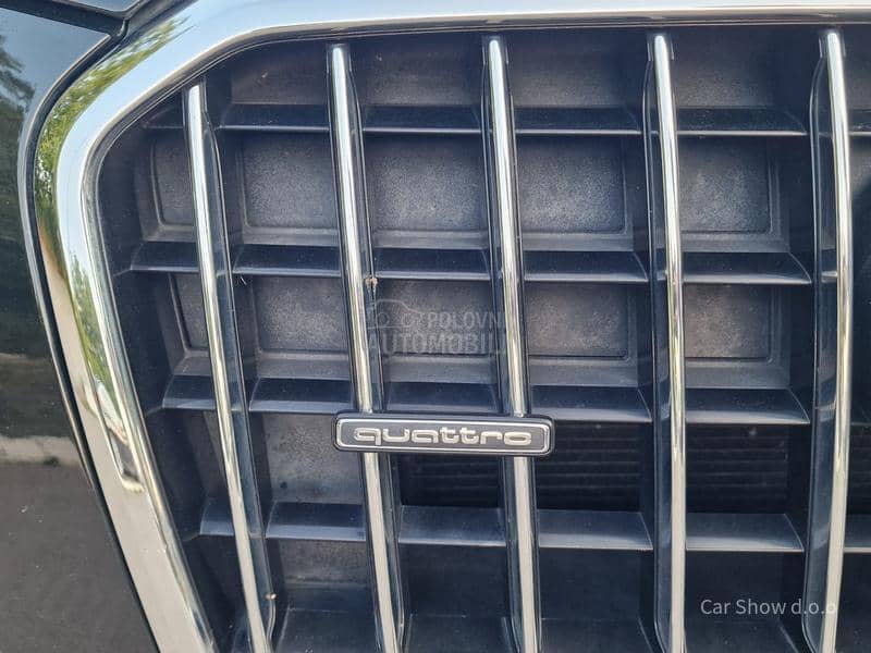 Audi Q5 2.0TDI/QUAT/S-LINE Audi Q5 2.0TDI/QUAT/S-LINE