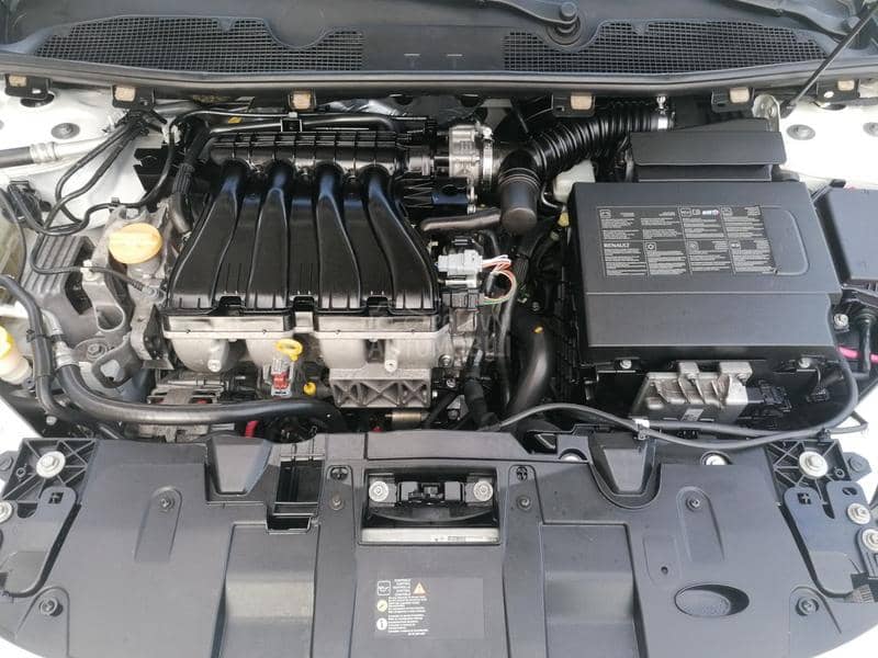 Renault Megane 2.0i DYNAMIQUE CH