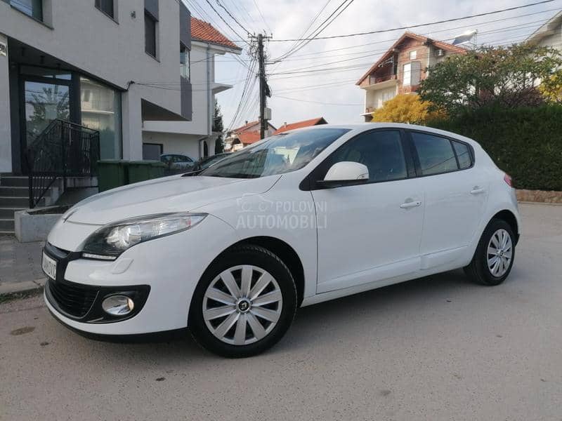 Renault Megane 2.0i DYNAMIQUE CH