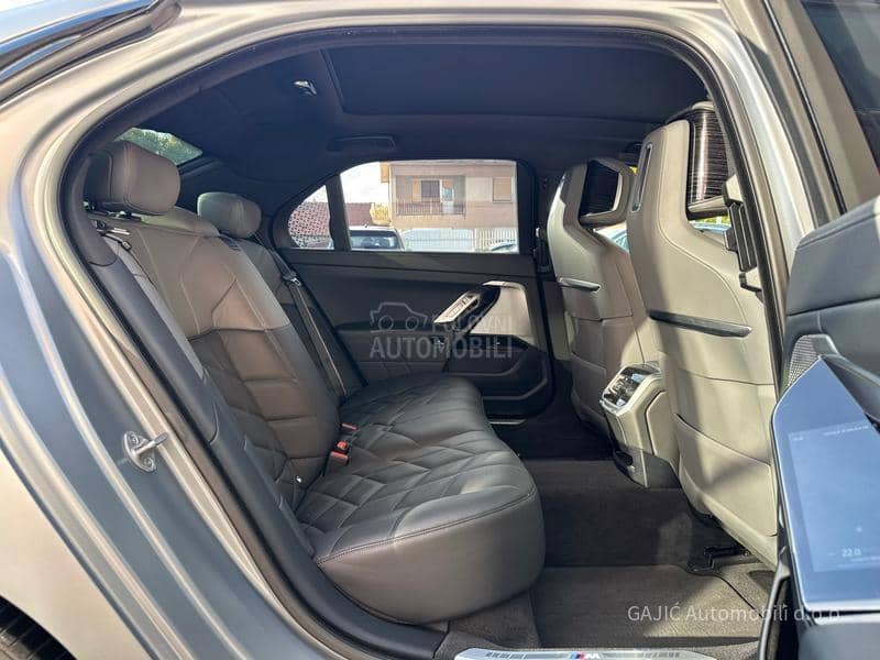 BMW 740 D XD M SPORT