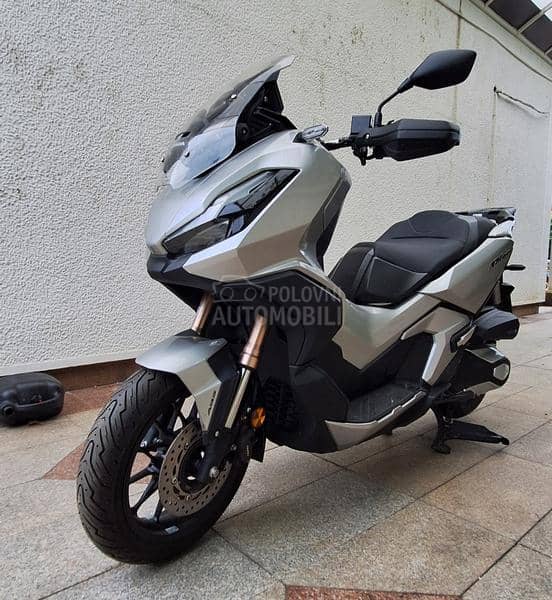 Honda ADV