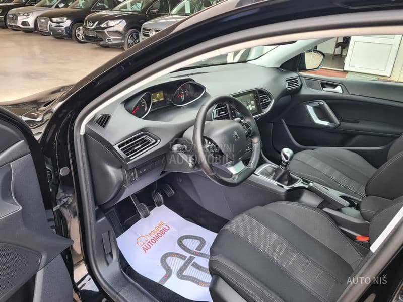 Peugeot 308 1.6 BLUEHDI ALLURE