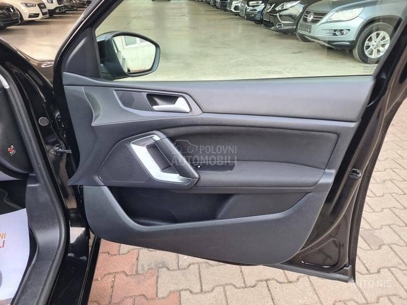 Peugeot 308 1.6 BLUEHDI ALLURE
