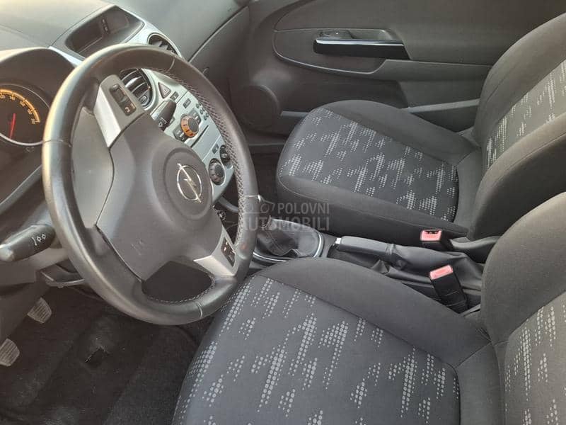 Opel Corsa D 1.4