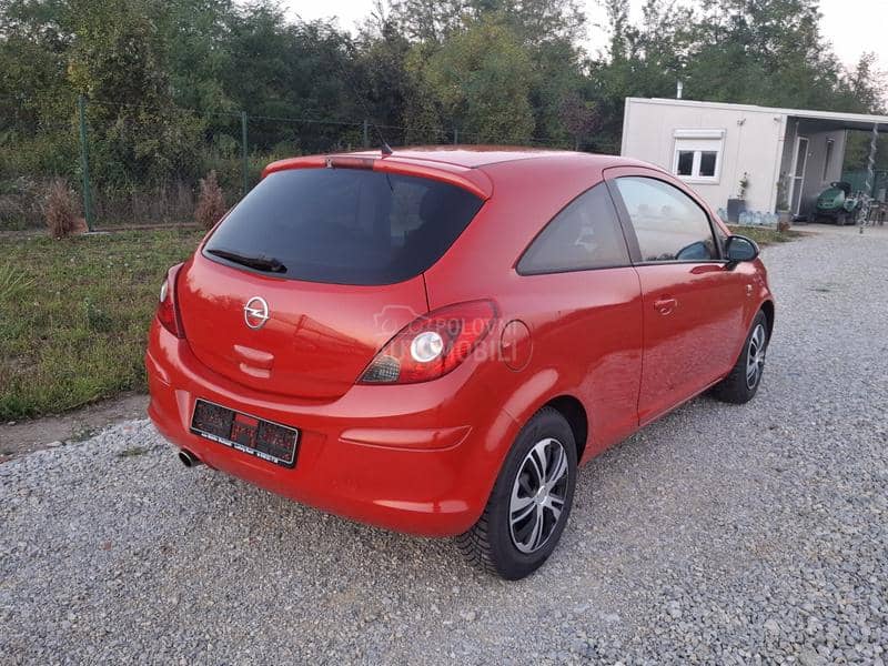 Opel Corsa D 1.4