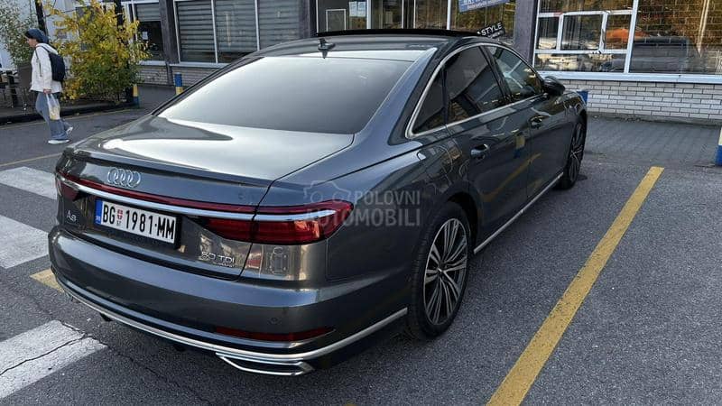 Audi A8 5.0 quatro S-line