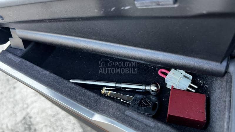 Audi A8 5.0 quatro S-line