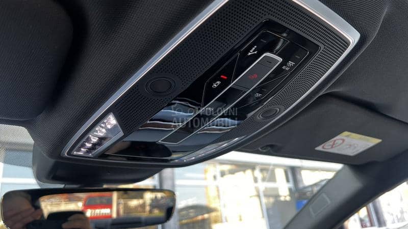 Audi A8 5.0 quatro S-line