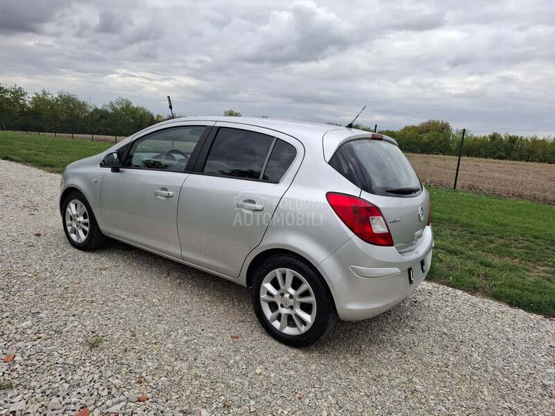 Opel Corsa D 1.4