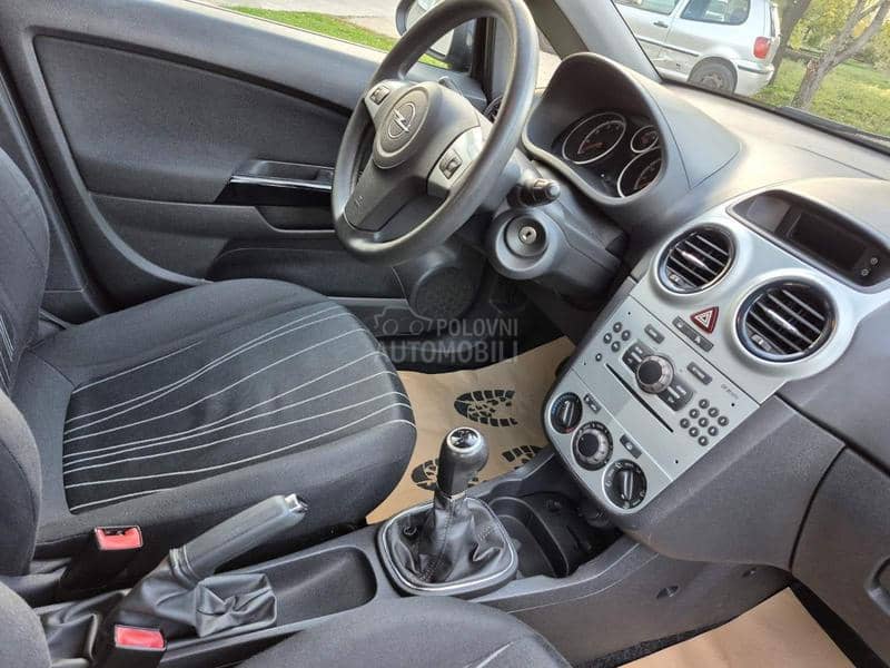 Opel Corsa D 