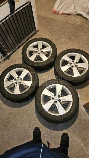 Aluminijumske felne orginalne Toyotine 16" 5 x 100