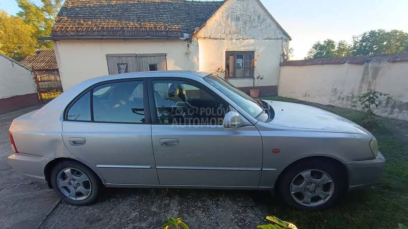 Hyundai Accent 