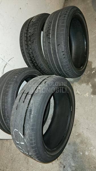 Bridgestone 215/45 R17 Letnja