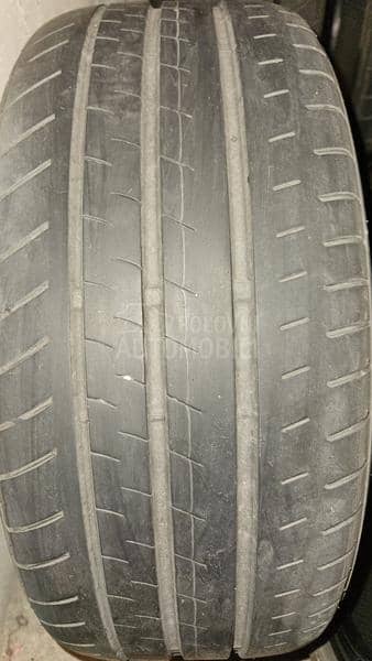 Bridgestone 215/45 R17 Letnja