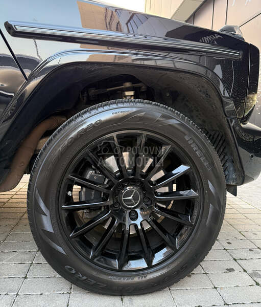 Mercedes Benz G 400 Stronger Than Time