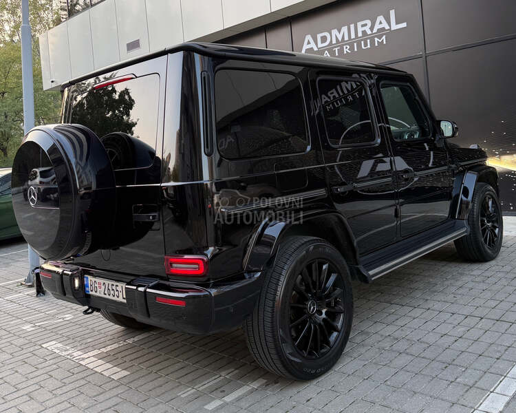Mercedes Benz G 400 Stronger Than Time