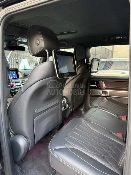 Mercedes Benz G 400 Stronger Than Time