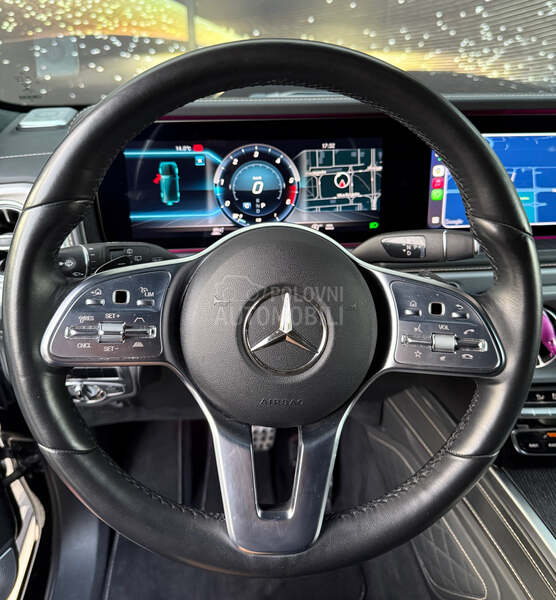 Mercedes Benz G 400 Stronger Than Time