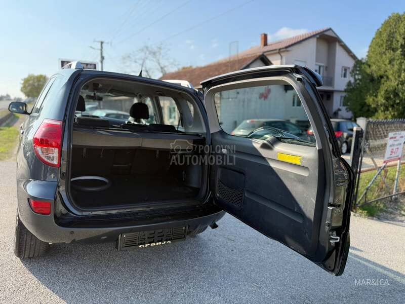 Toyota RAV 4 2.2D NEMA-0VAKVA