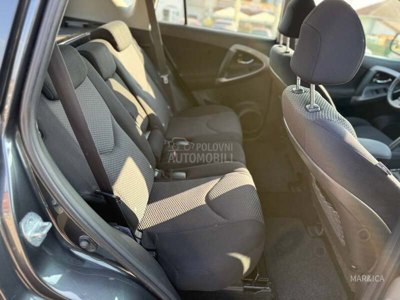 Toyota RAV 4 2.2D NEMA-0VAKVA
