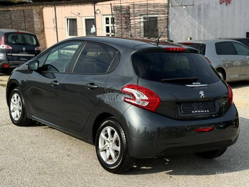 Peugeot 208 1.6D BESPREK0RAN