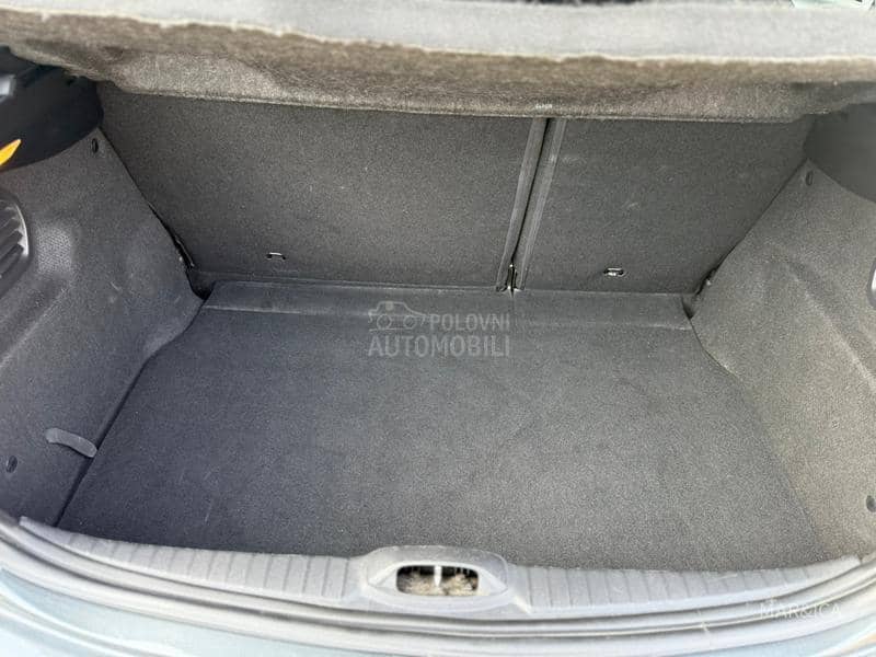 Peugeot 208 1.6D BESPREK0RAN