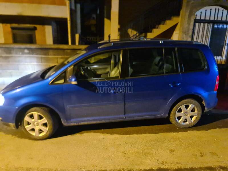 Volkswagen Touran 