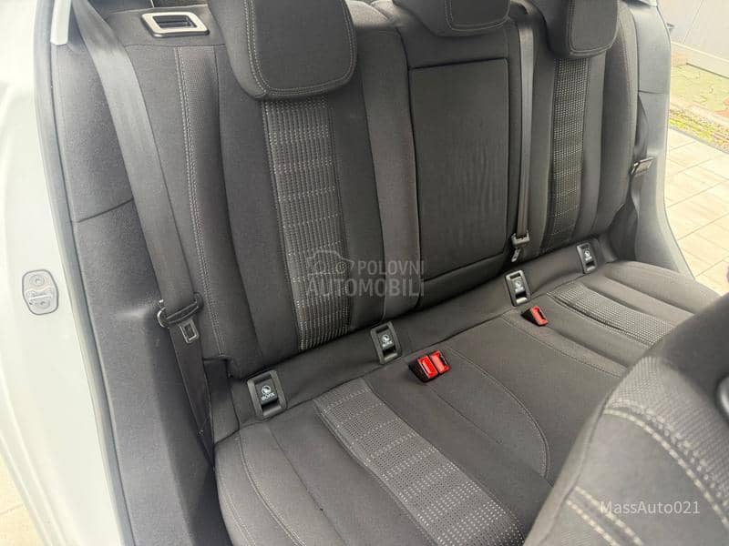 Peugeot 308 1.6 HDI Alure