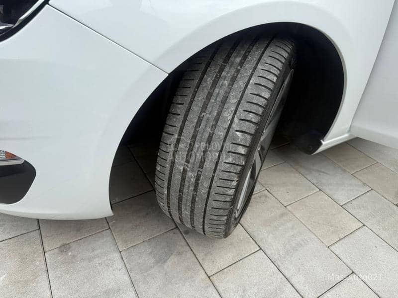 Peugeot 308 1.6 HDI Alure