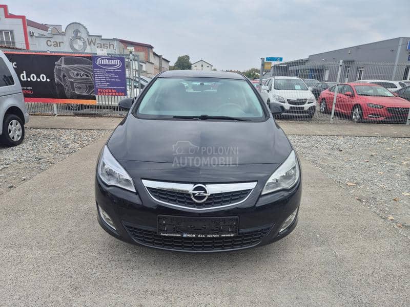 Opel Astra J 1.4 b