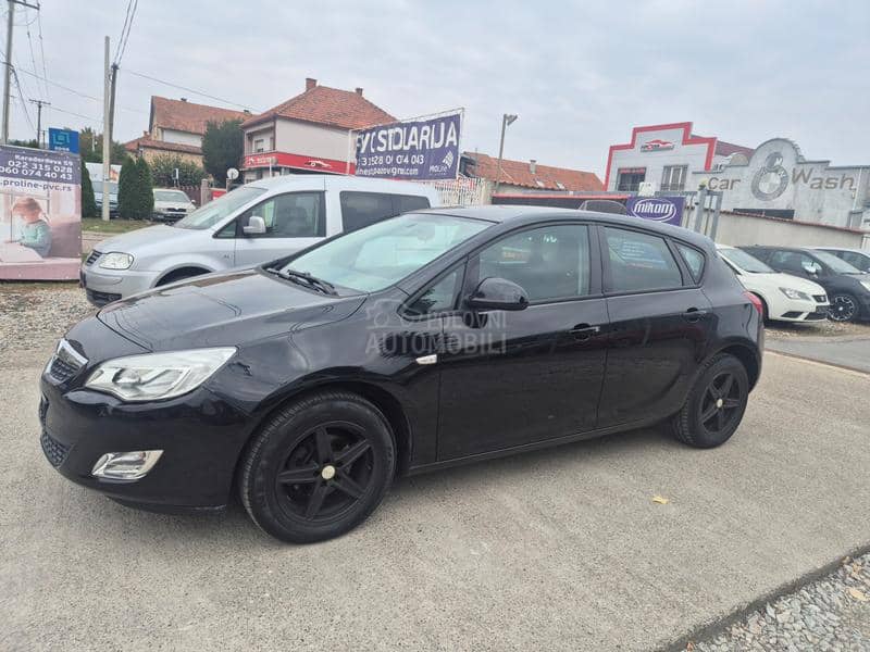 Opel Astra J 1.4 b
