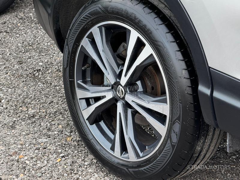 Nissan Qashqai 1.5 TEKNA