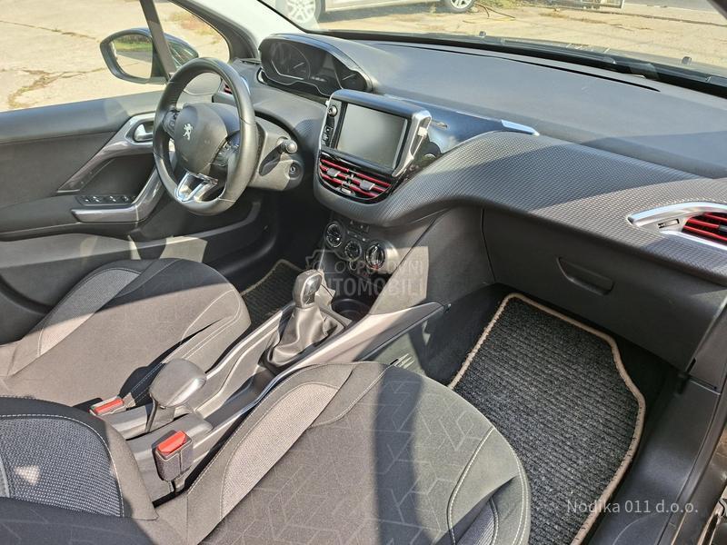 Peugeot 2008 1,2 b