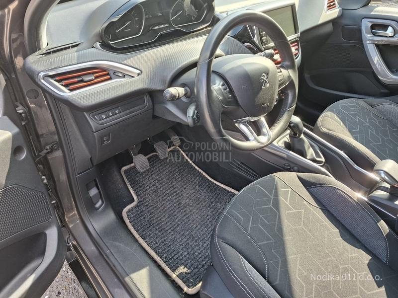 Peugeot 2008 1,2 b