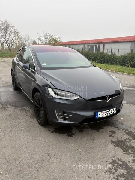 Tesla Model X premium