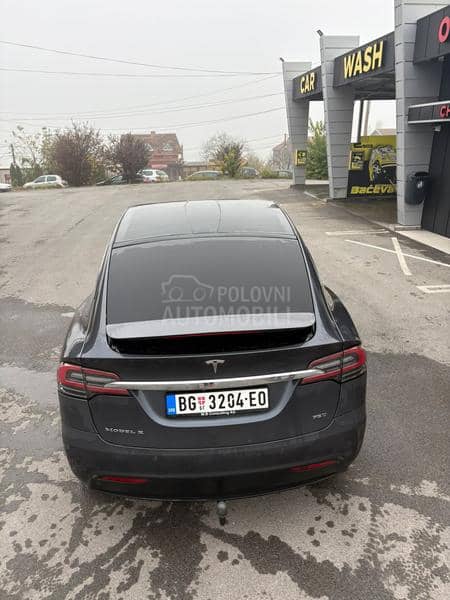 Tesla Model X premium