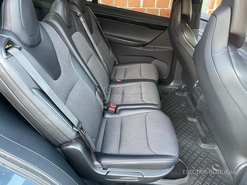 Tesla Model X premium