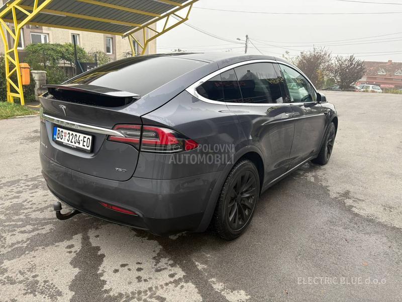 Tesla Model X premium
