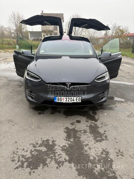 Tesla Model X premium